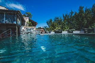 Aanari Hotel & Spa