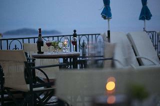 Apartamentos Fiorella Sea View