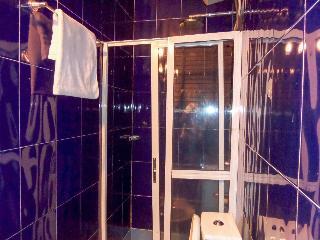 Dv8 Hotel