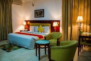 Hotel Crystal Court