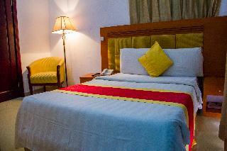 Hotel Crystal Court