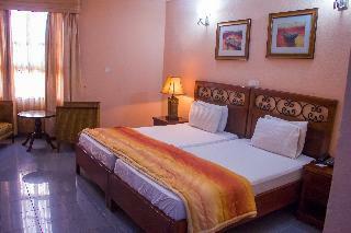 Heritage House Square Hotel