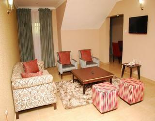 Valley Point Hotel & Suites