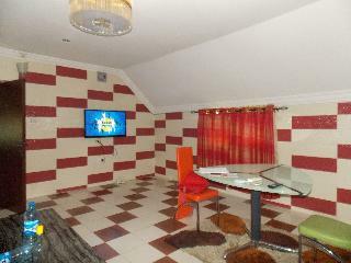 Hotel Vic James Apartments