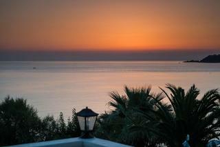 Apartamentos Laura Beach House