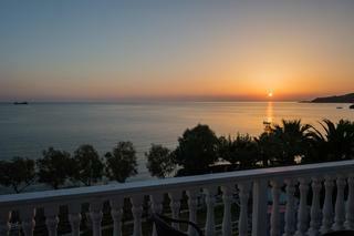 Apartamentos Laura Beach House