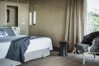 Hotel F Zeen