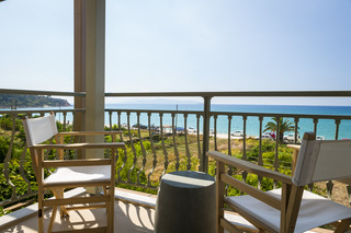 Hotel F Zeen