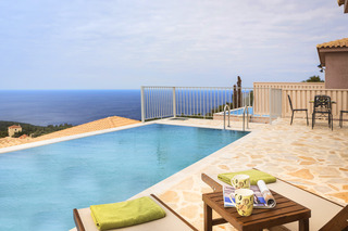Apartamentos Magganos Sunset Villas