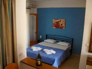 Hotel Pella House Studios & Apartments
