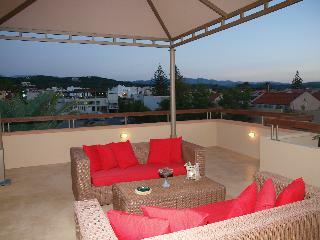 Mylos Hotel & Apartments