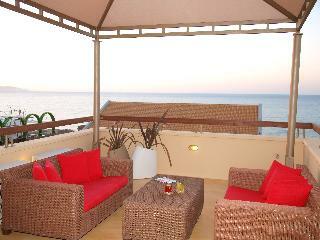 Mylos Hotel & Apartments