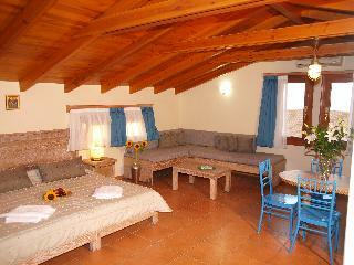 Mylos Hotel & Apartments