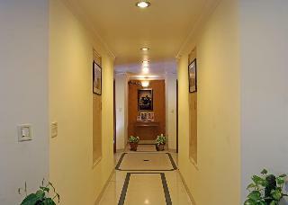 Fabhotel Regalia Cyber City