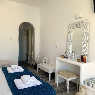 Iris Boutique Hotel