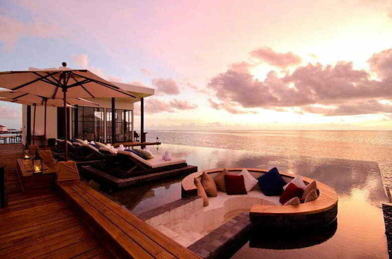 Hotel Raffles Maldives Meradhoo Resort