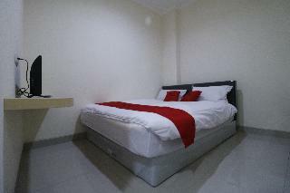 Reddoorz Plus Near Mall Ciputra Jakarta