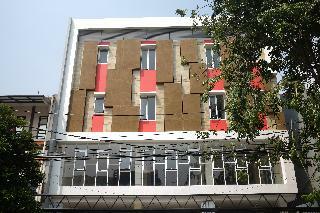 Reddoorz Plus Near Mall Ciputra Jakarta