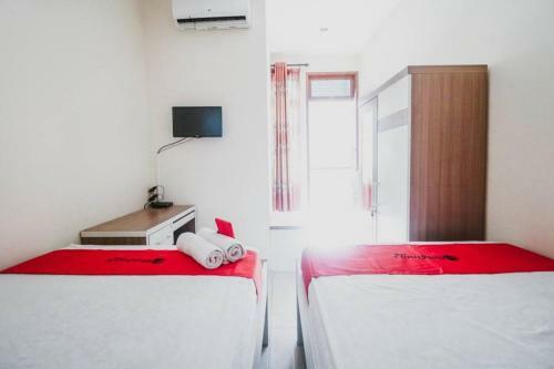 Hostal Reddoorz Plus Near Semanggi