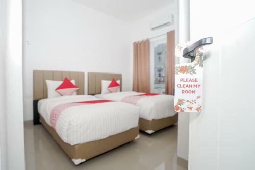 Oyo 443 Hotel Barlian