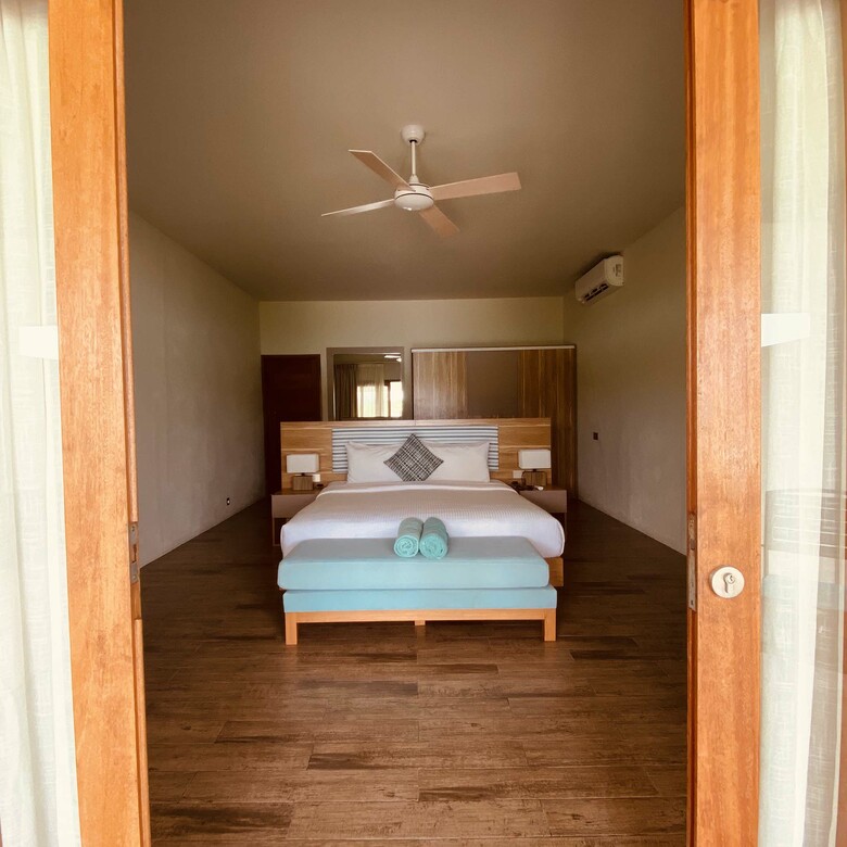 Hotel Rahaa Resort