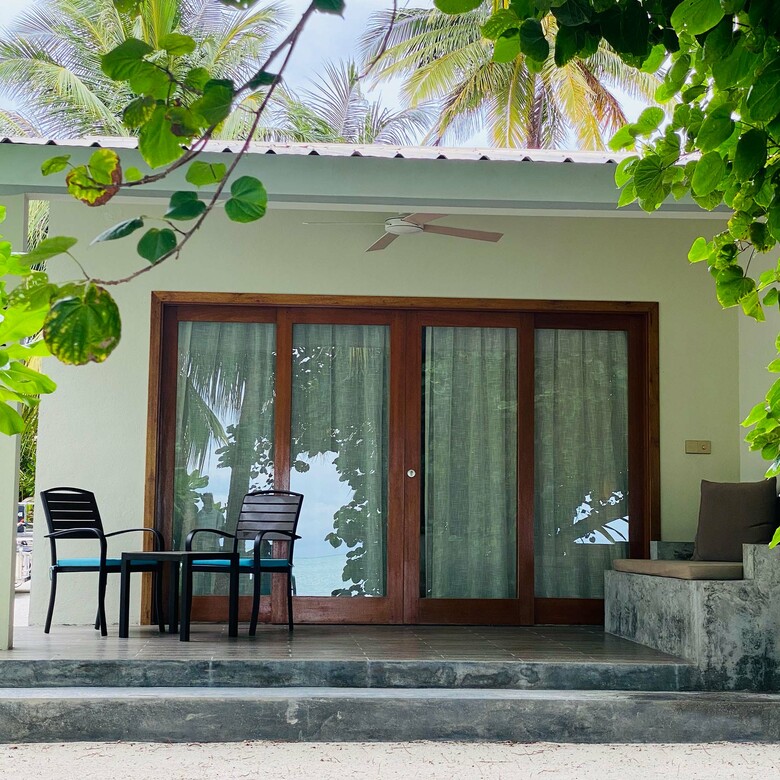 Hotel Rahaa Resort