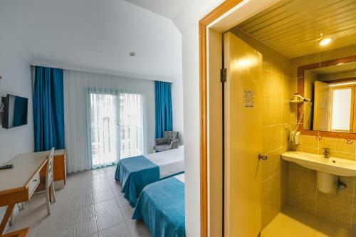 Rebin Beach Hotel