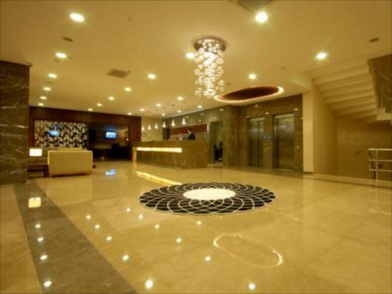 Grand S Hotel