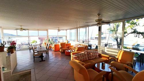 Hostal Ideal Pension