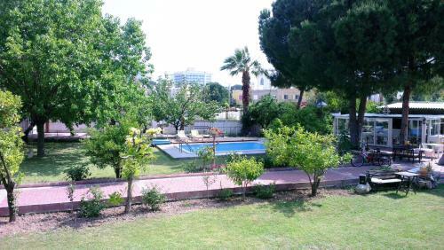 Hostal Mursel Pension Garden Hotel