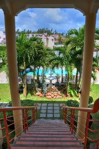 Apartamentos La Pointe Villas