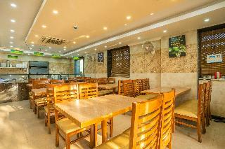 Capital O 33450 Hotel La Prosperite