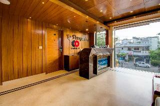 Capital O 33450 Hotel La Prosperite