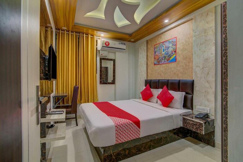 Hotel Oyo 11915 Varcity Park