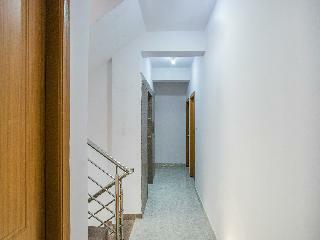 Hotel Oyo 15695 Varcity Comforts