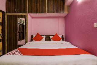 Hotel Oyo 16482 Aster Studio Stay