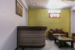 Hotel Oyo 16482 Aster Studio Stay
