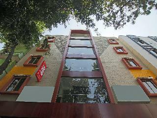 Hotel Oyo 16514 Ivory Pearl
