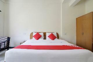 Oyo 22122 Hotel Falcon Crest