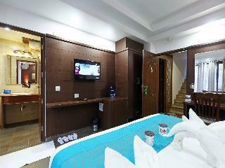 Oyo 3366 Hotel The Rock Castle
