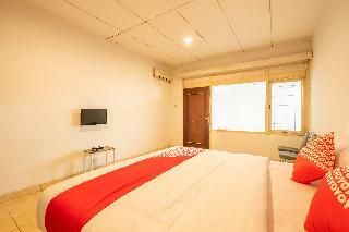 Hotel Oyo 1139 Rossan Villa 2