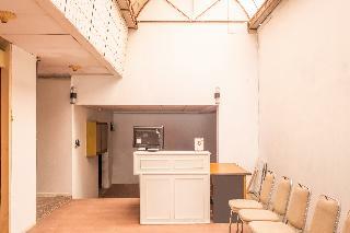 Hotel Oyo 1139 Rossan Villa 2