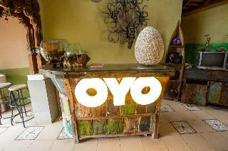 Hotel Oyo 1215 Tree House Villa