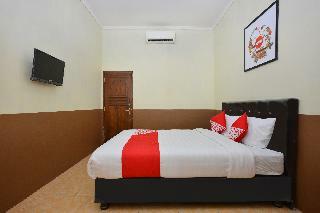 Hotel Oyo 810 Idola Residence