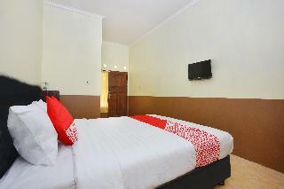 Hotel Oyo 810 Idola Residence