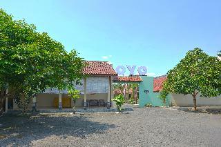Hotel Oyo 810 Idola Residence