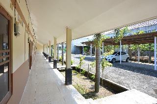 Hotel Oyo 810 Idola Residence