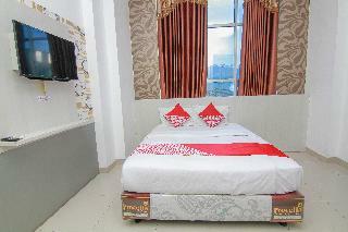 Oyo 861 R Four Hotel