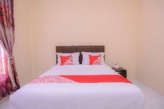 Oyo 884 Rumoh Pmi Hotel
