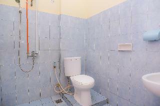Oyo 884 Rumoh Pmi Hotel